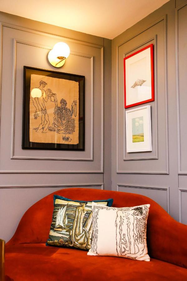 Ambiance Boutique Art Hotel Lahore Exteriör bild Interior of the hotel
