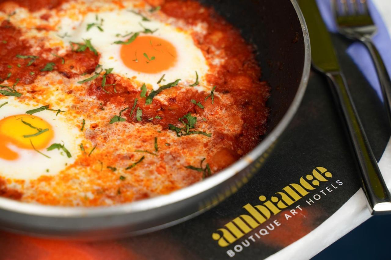 Ambiance Boutique Art Hotel Lahore Exteriör bild Shakshuka