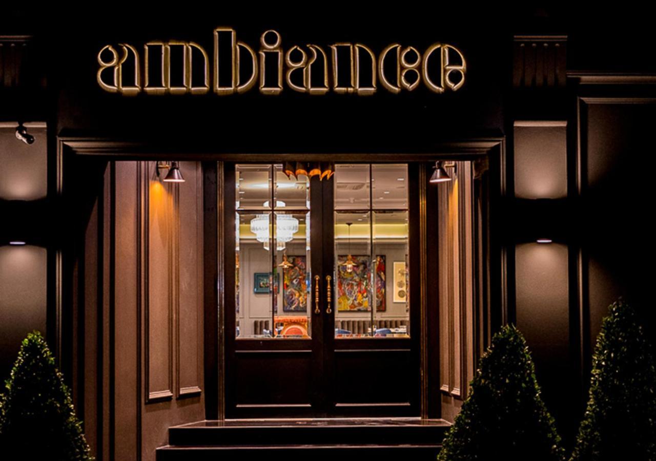 Ambiance Boutique Art Hotel Lahore Exteriör bild Entrance to the restaurant
